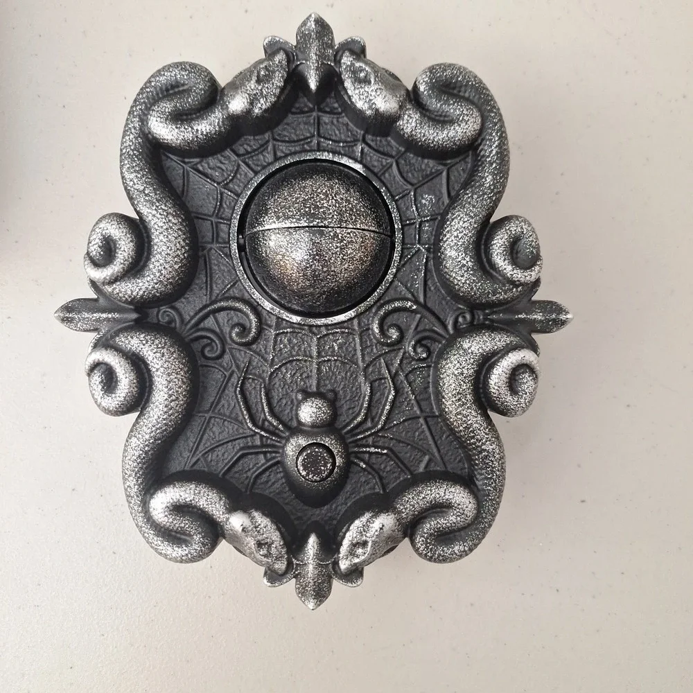 Vtg Halloween Animatronic Eyeball Doorbell Illumiated Spooky Voice/Sounds WORKS